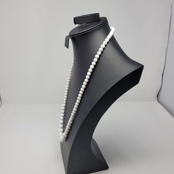 Vintage White Graduated Beaded Opera Necklace 31" Resin Classic Layering - Picture 7 of 9